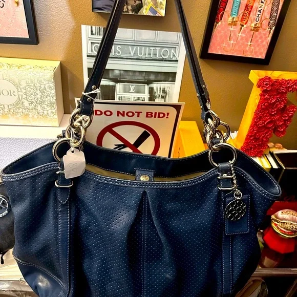 Coach EUC Alexandra Navy Blue Textured Leather Shoulder Bag w/Silver Hardware
